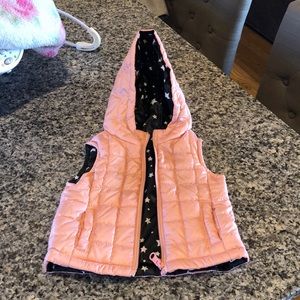 9-12 month reversible vest euc no tag on this item